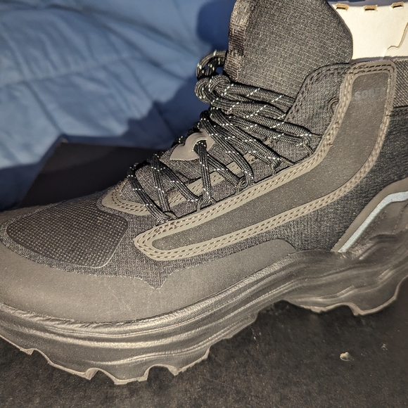 Woman's sorel kinetic boots size 7.5 - Picture 2 of 5